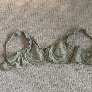 Skims Lace Underwire Bra in sage green